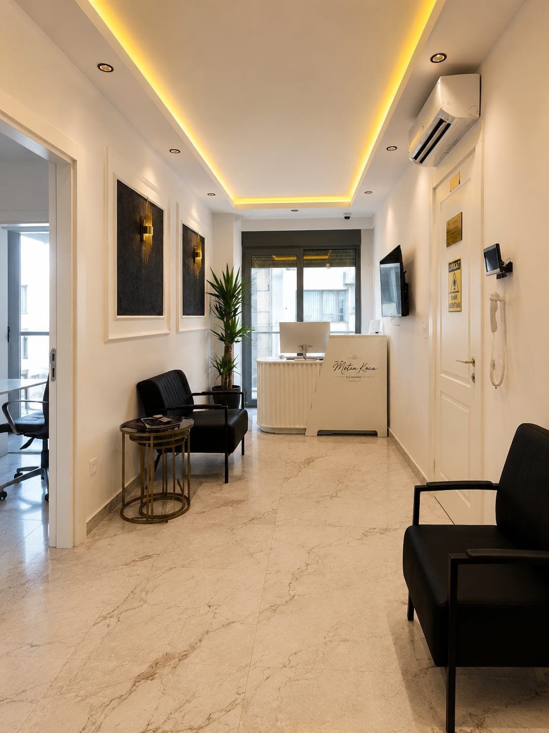 Klinik Karşılama ve Danışma Alanı